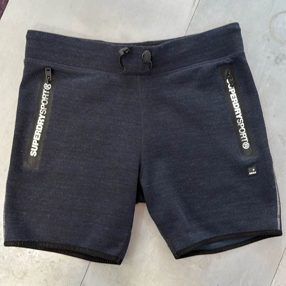 Superdry Sport Gym Tech dark blue men’s shorts size L, EUC black - Picture 1 of 8